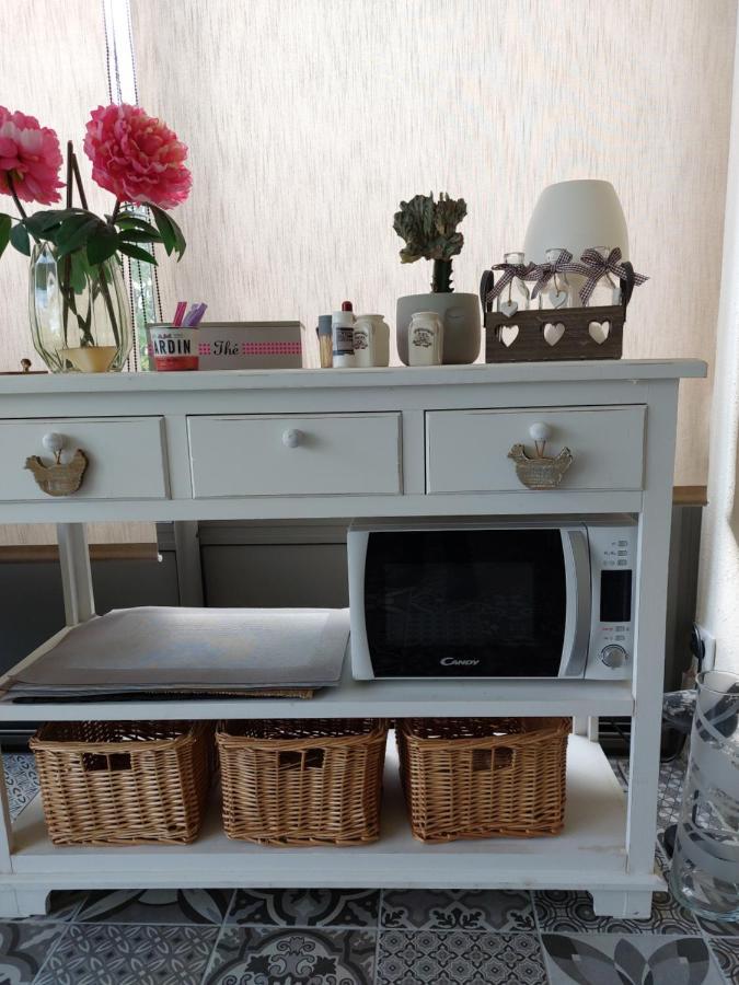 La Maison De Marie, Au Coeur De La Campagne Avec Table D'Hotes Sur Reservation Kerien Luaran gambar