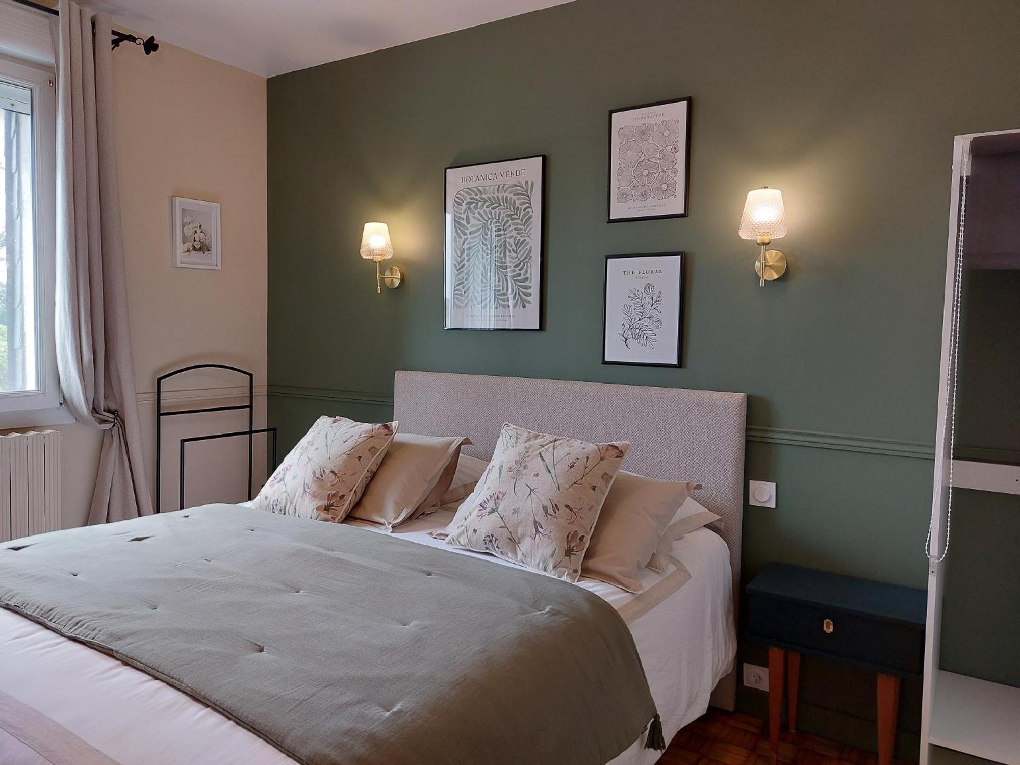 La Maison De Marie, Au Coeur De La Campagne Avec Table D'Hotes Sur Reservation Kerien Luaran gambar